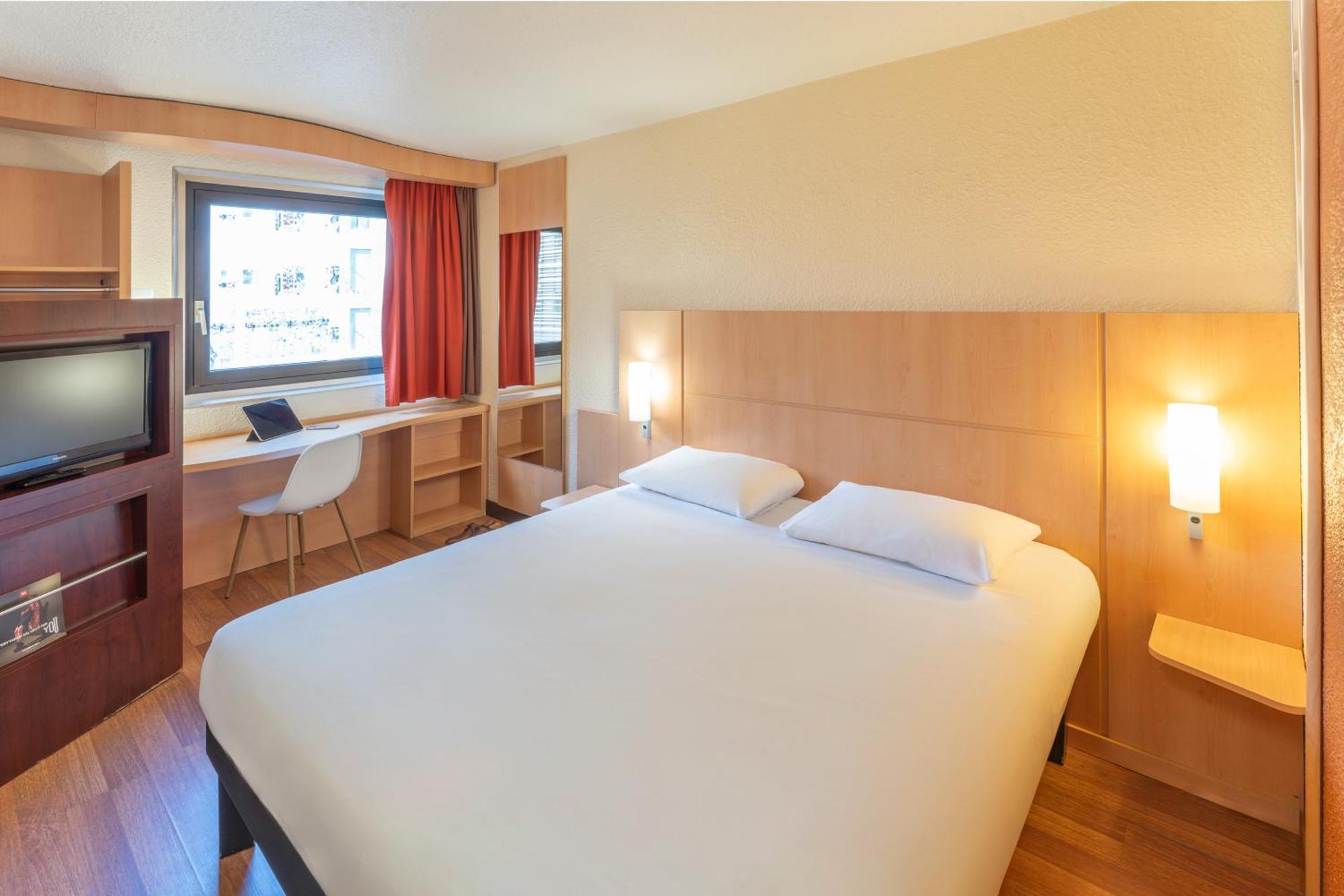 Ibis 17 Clichy-batignolles 3* París